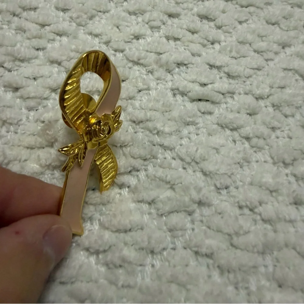 Avon vintage gold